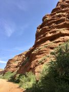 Vicino alle rocce rosse
